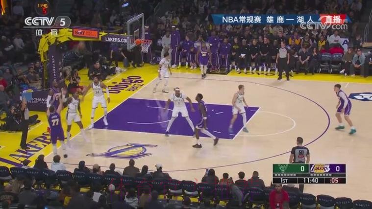 詹姆斯助攻 东契奇三分应声入网